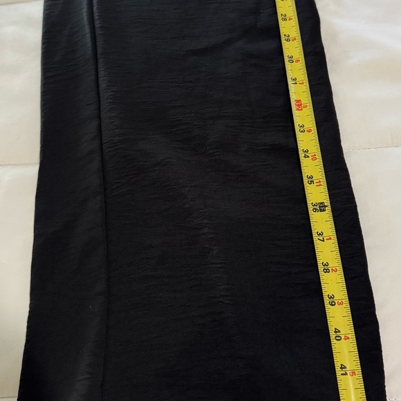 Black, flowy pants/Elastic waist band - Picture 6 of 6